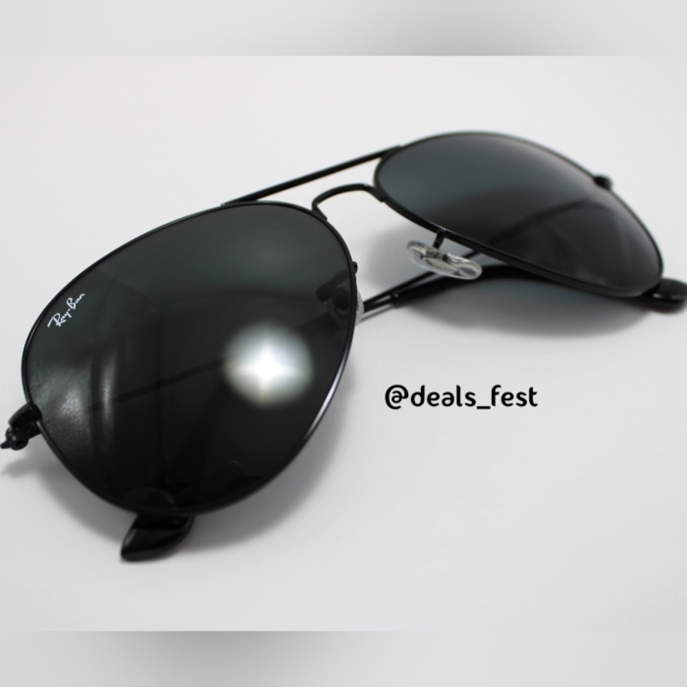 Model Display Ray-Ban Aviator Black RB3025 - Picture 6 of 17